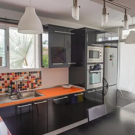 Modern House In شقة *