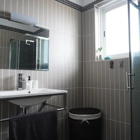 Modern House In Apartamento Bajamar (La Laguna)